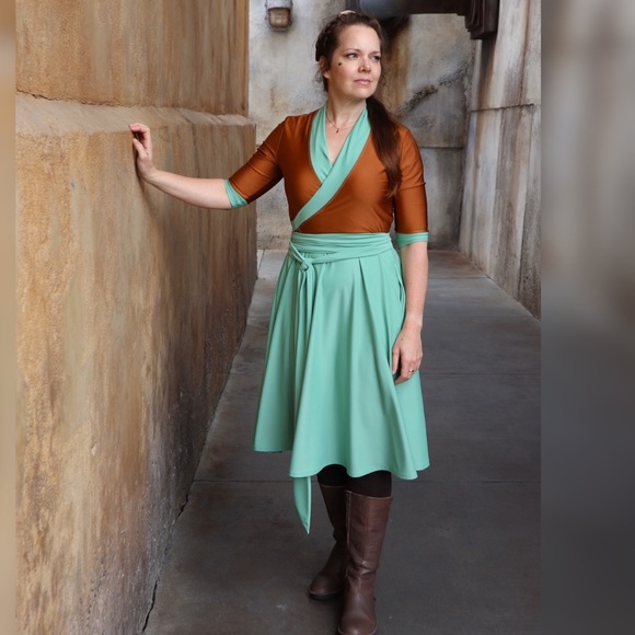 Elhoffer design Star Wars retired “Galactic Asset” Grogu  disneybound wrap dress - Picture 1 of 8